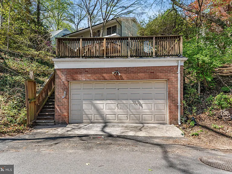 2820 Ellicott St NW — Photo 43