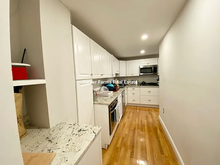 130 P St — Photo 17