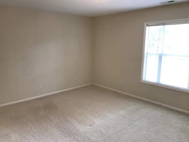 3308 Mulberry Ln #F — Photo 8