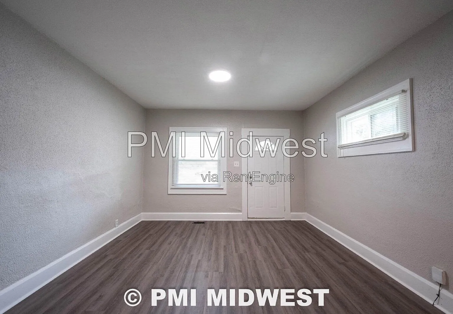 3 bed, 1.0 bath, 1300 sqft, $1,399 — Photo 4