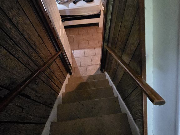 step to private room.