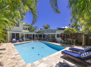 689 Old Mokapu Rd, Kailua, HI 96734
