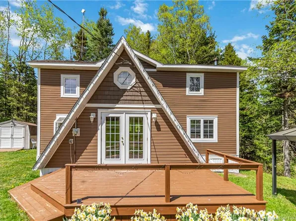 140 Bunker Ln, Memramcook, NB E4K 2E5
