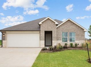 10225 NW 28th St, Yukon, OK 73099