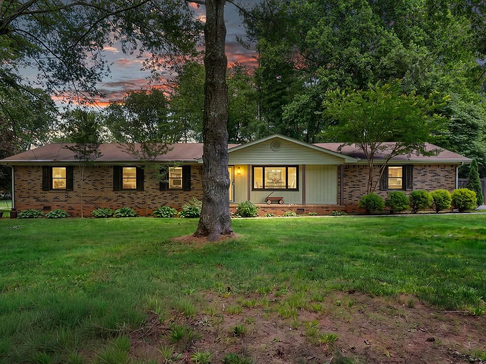 1st image of 3524 Castlewood Ct