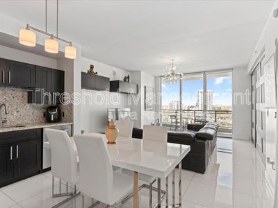 90 SW 3rd St APT 1607, Miami, FL, 33130
