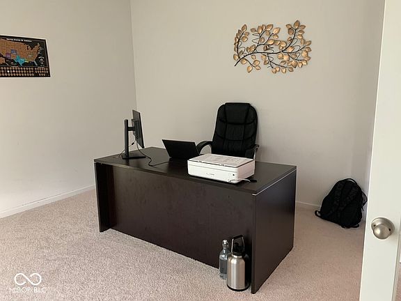 5th image of 533 Gosford Ct