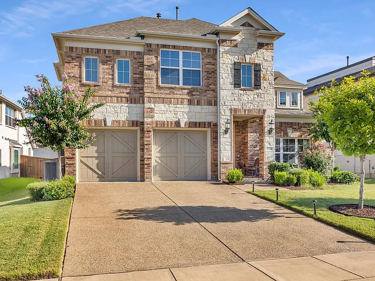 5520 Palisades Dr — Photo 5