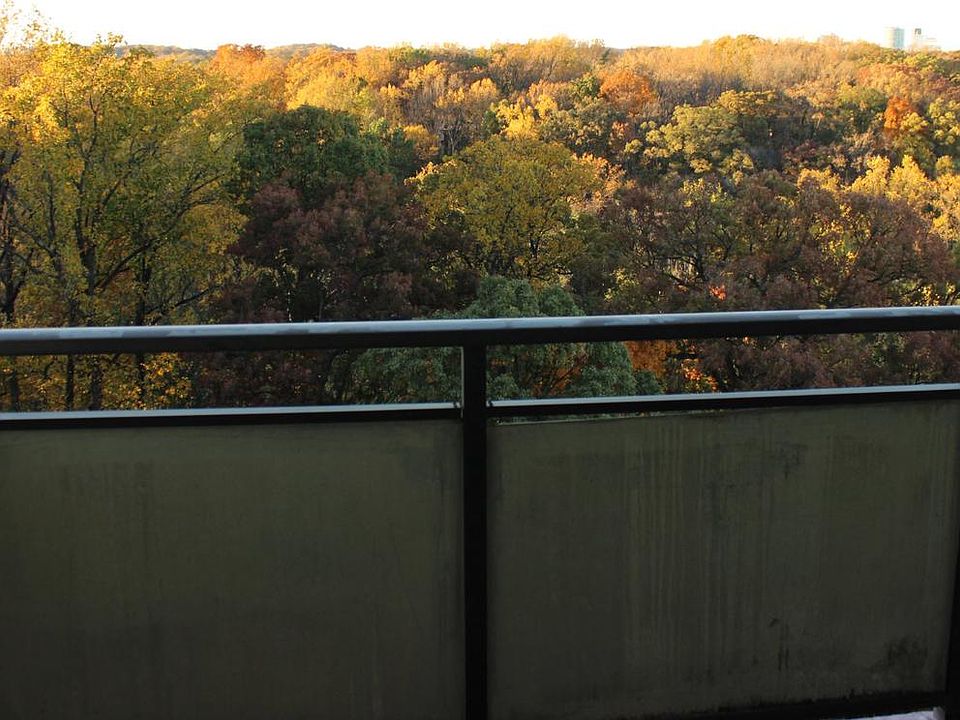 1st image of 5225 Pooks Hill Rd APT 1326N