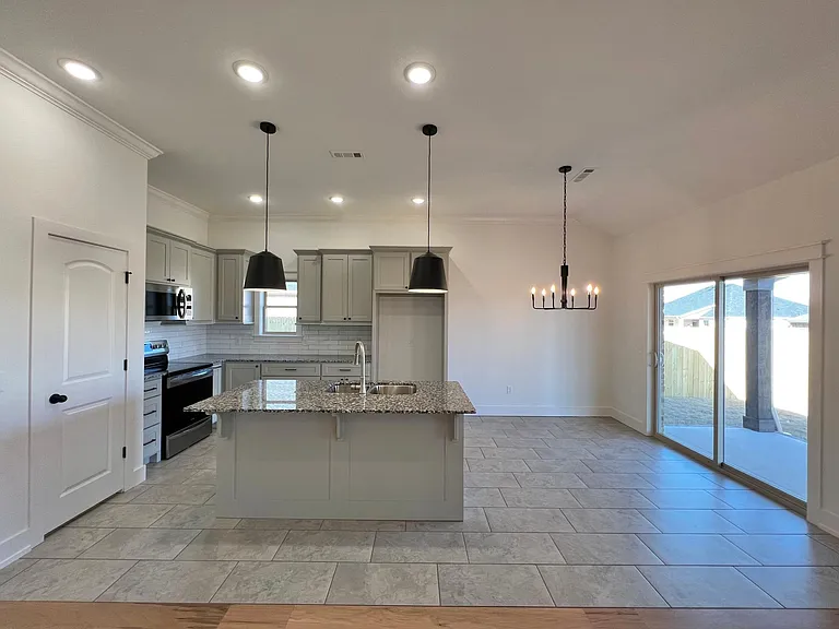 942 Sugar Pine St — Photo 6