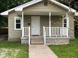 205 E Tyndal St, Aurora, MO 65605