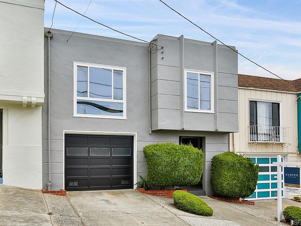 1st image of 2558 42nd Ave