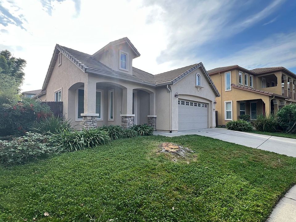 1st image of 2467 Bear River Ct