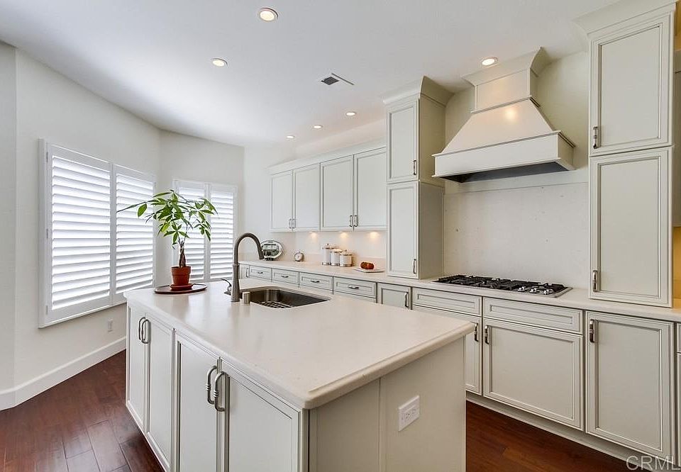 1st image of 7170 Calabria Ct Unit B