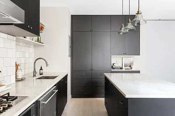 Sold by Compass | media 2