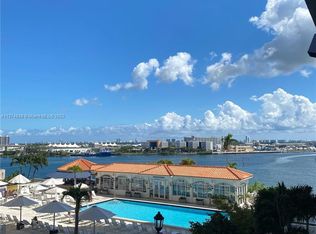 335 Biscayne Blvd #906, Miami, FL 33122