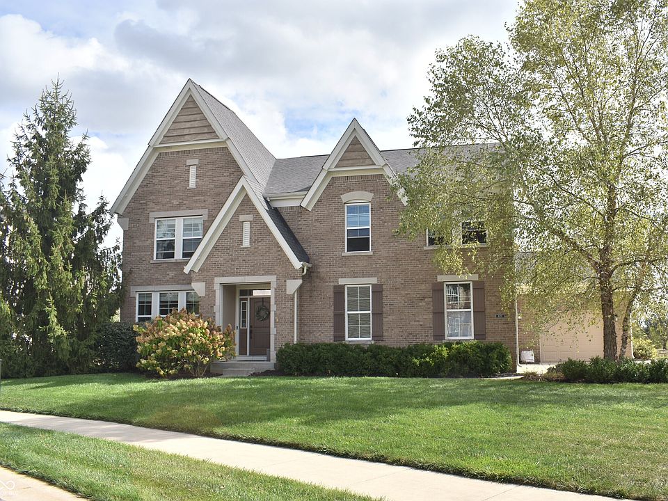 1st image of 621 Featherstone Dr