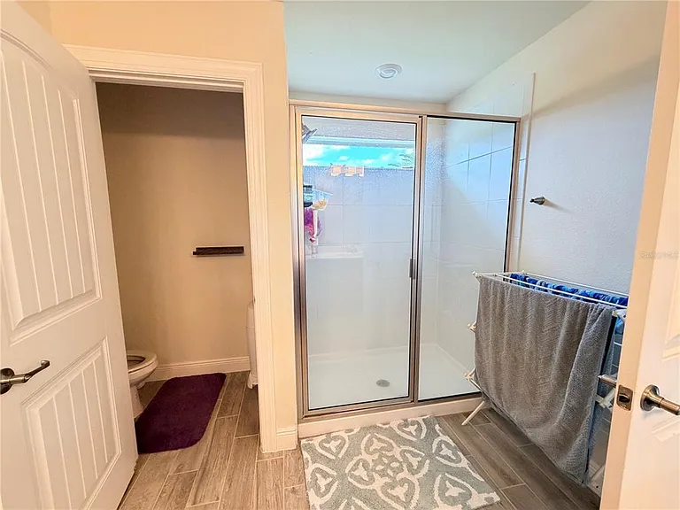 4404 Foggy Oak Ln — Photo 18