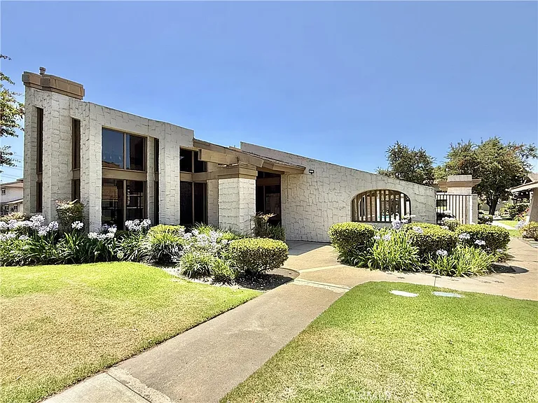 17730 Palo Verde Ave — Photo 26