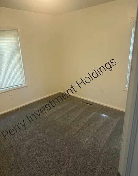 537 Highland Ave — Photo 5