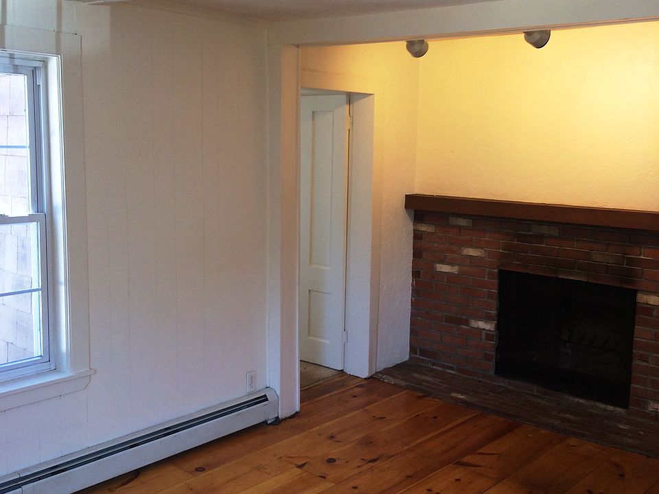 2nd image of 7 Linden St