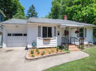 718 Fairview Ave, Kalamazoo, MI 49008