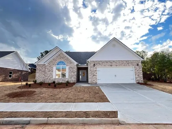 827 Crossroads Ct, Social Circle, GA 30025