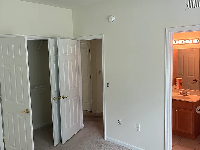 932 Oakwood Ave #932 — Photo 16