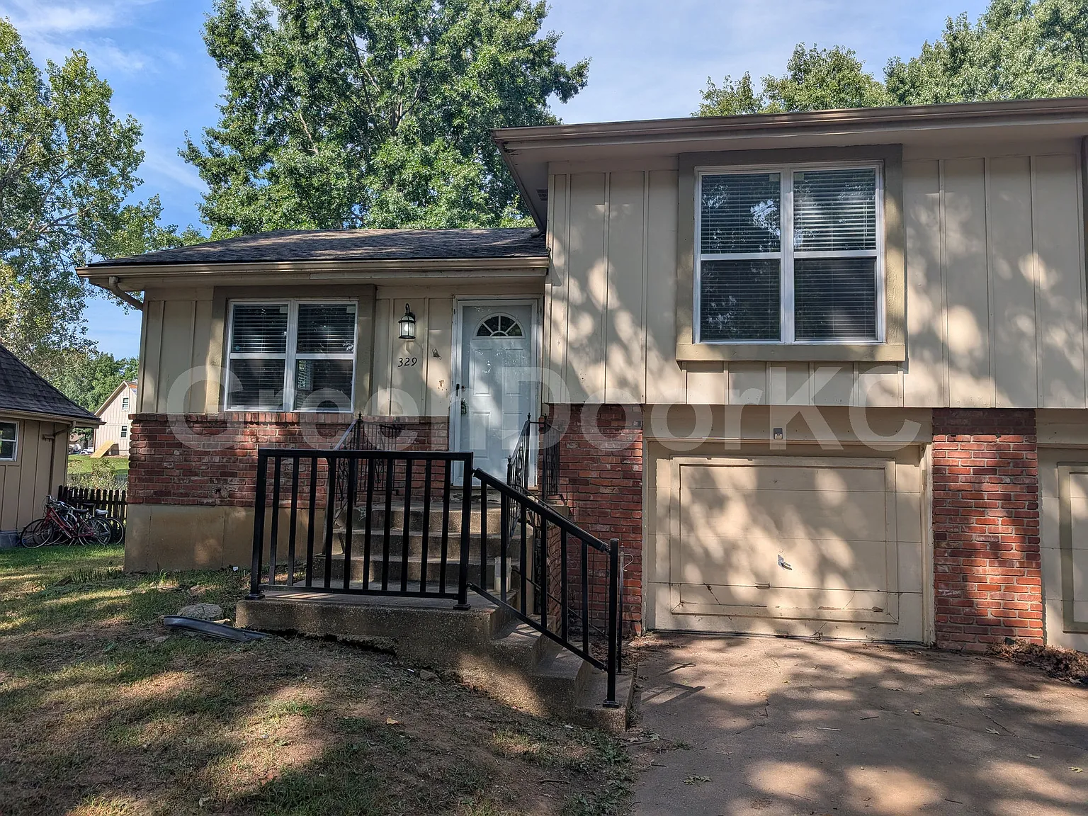 327-329 S Cardinal Drive - 329 — Photo 1