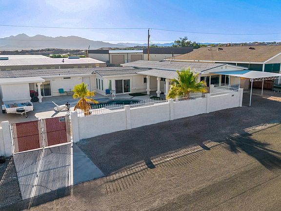 2nd image of 3037 Joyce Ln