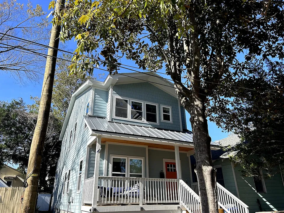102 Magnolia St #1