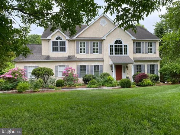 206 Netherfield Ln, West Chester, PA 19380