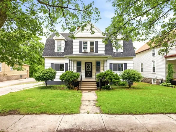 123 Woodside Ln, Bay City, MI 48708