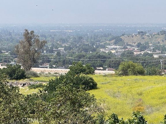 4th image of 425 Arrowhead Rd