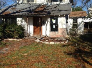 118 E Mill St, Uvalde, TX 78801