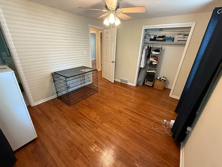 5555 Roeland Dr — Photo 14