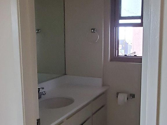 4th image of 10-600 Monterey Blvd #10