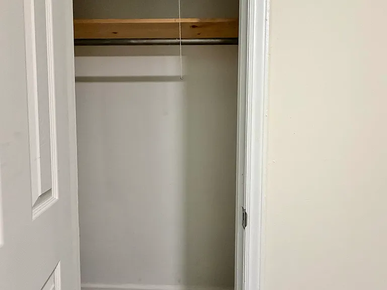 109 James Dr — Photo 13
