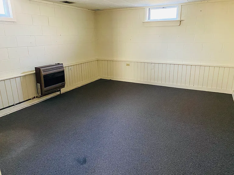 8837 Manor Ave — Photo 26