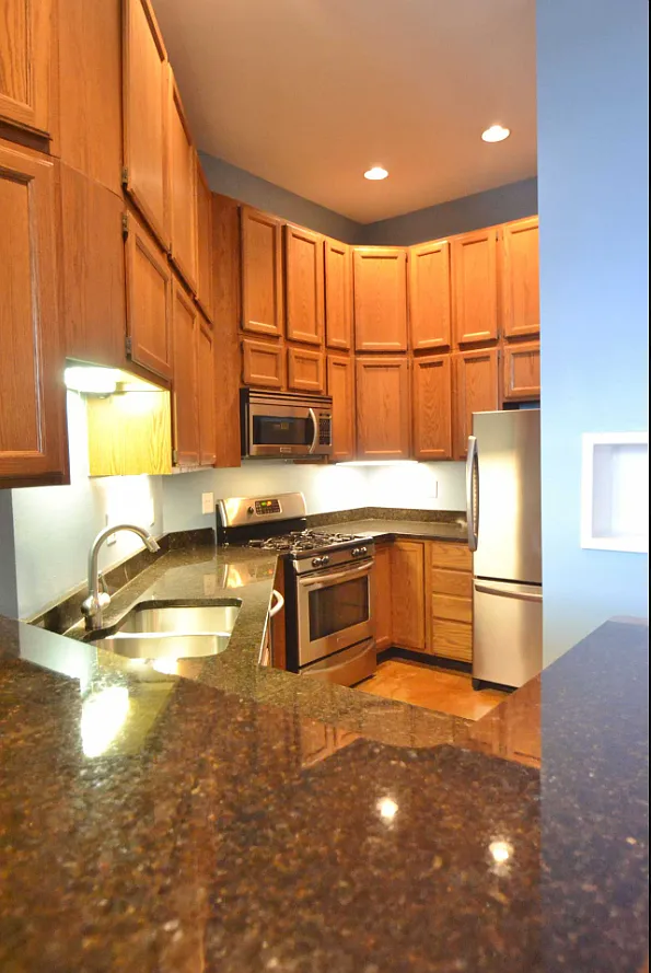 1 bed, 1210 sqft, $2,250 — Photo 3