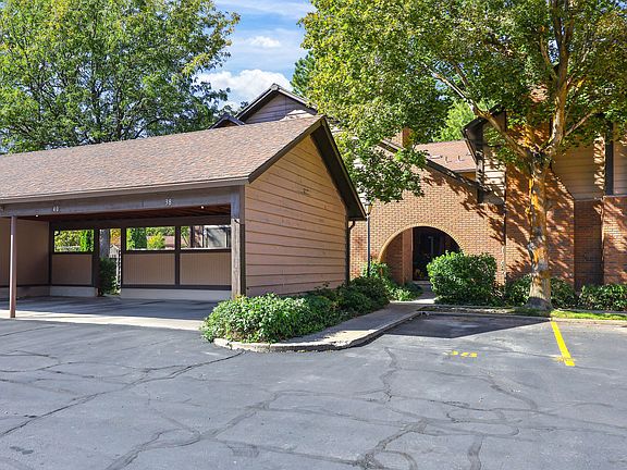 3rd image of 1120 Canyon Rd APT 38