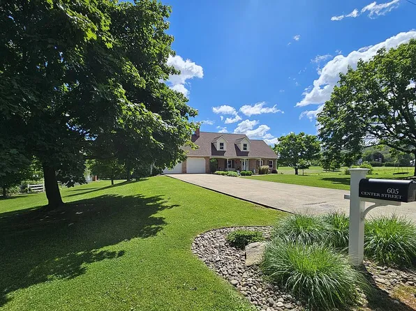 605 Center St, Middleburg, PA 17842