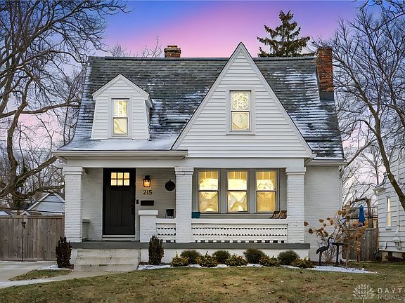 2nd image of 215 East Dr