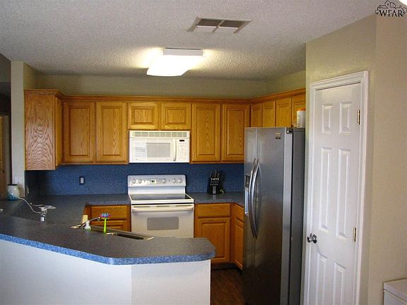 2nd image of 4117 Country Meadows Dr