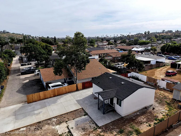 8836 Valencia St — Photo 2