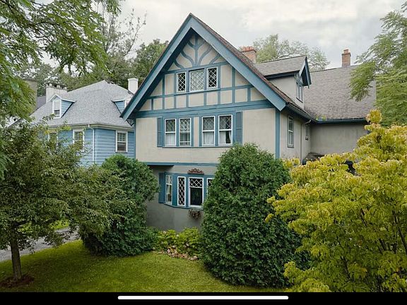 4th image of 235 Culver Rd Unit 2