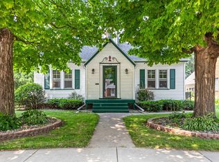 164 W 22nd Ave, Oshkosh, WI 54902