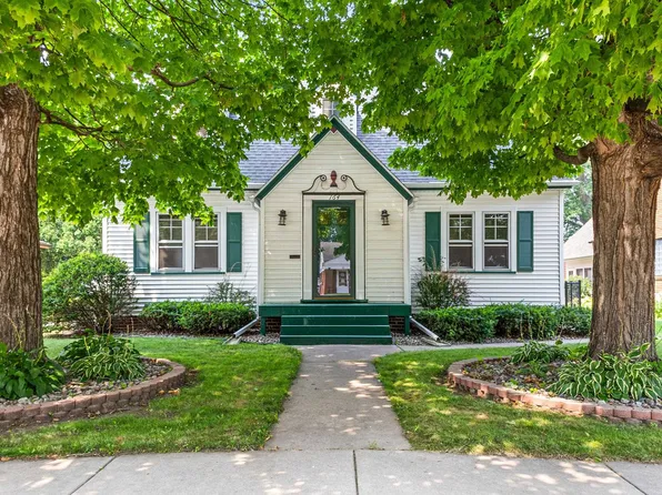164 W 22nd Ave, Oshkosh, WI 54902