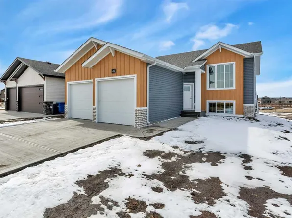 42 E Tarzwell Ave, Red Deer, AB T4P 0Y9