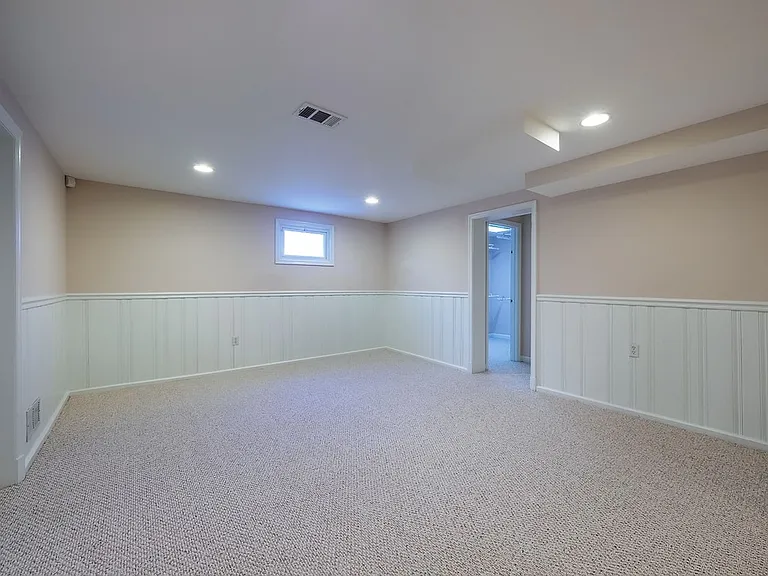 2702 Navarre Dr — Photo 26